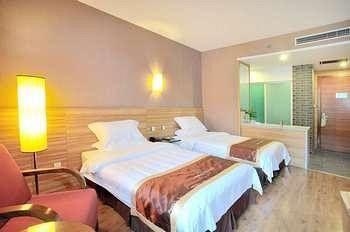 Gucheng  Luanchuan Re-Channel Ferry Lake Hotel المظهر الخارجي الصورة