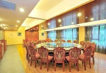Gucheng  Luanchuan Re-Channel Ferry Lake Hotel المظهر الخارجي الصورة