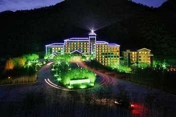 Gucheng  Luanchuan Re-Channel Ferry Lake Hotel المظهر الخارجي الصورة